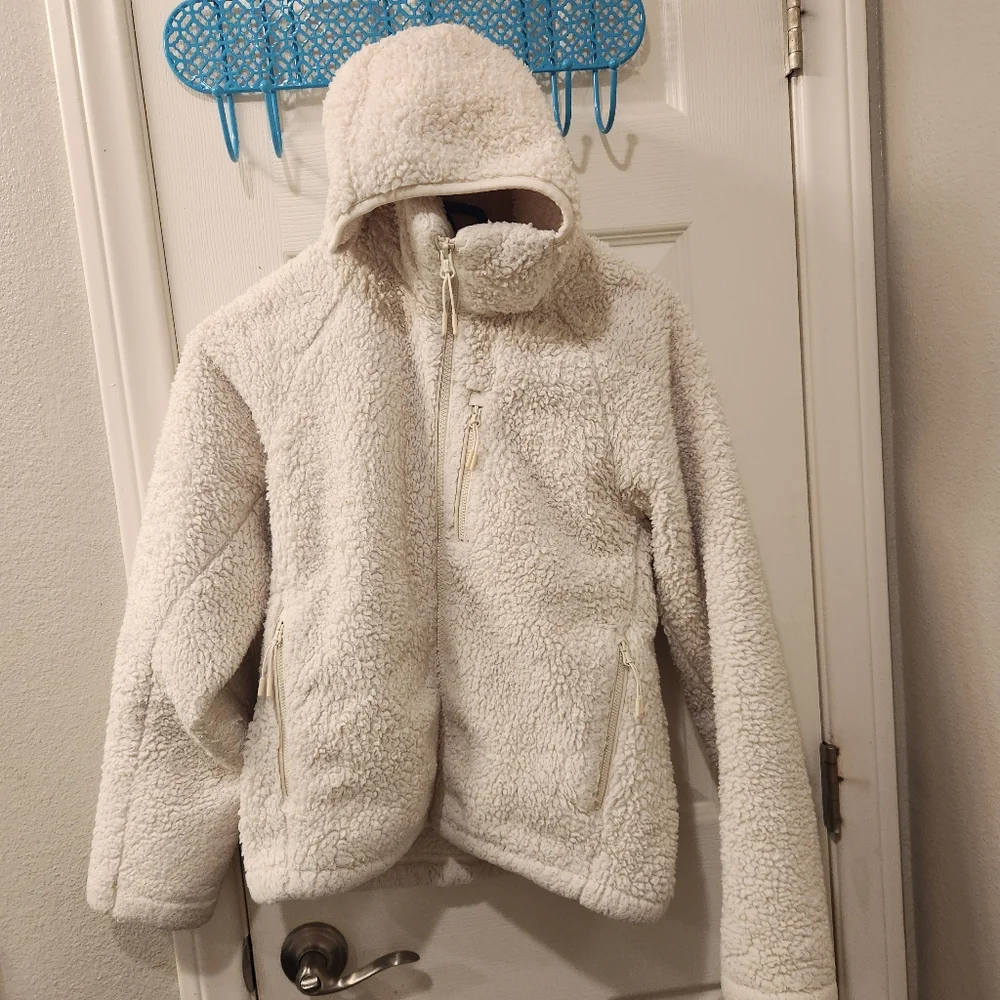 Uniqlo sherpa jacket size s